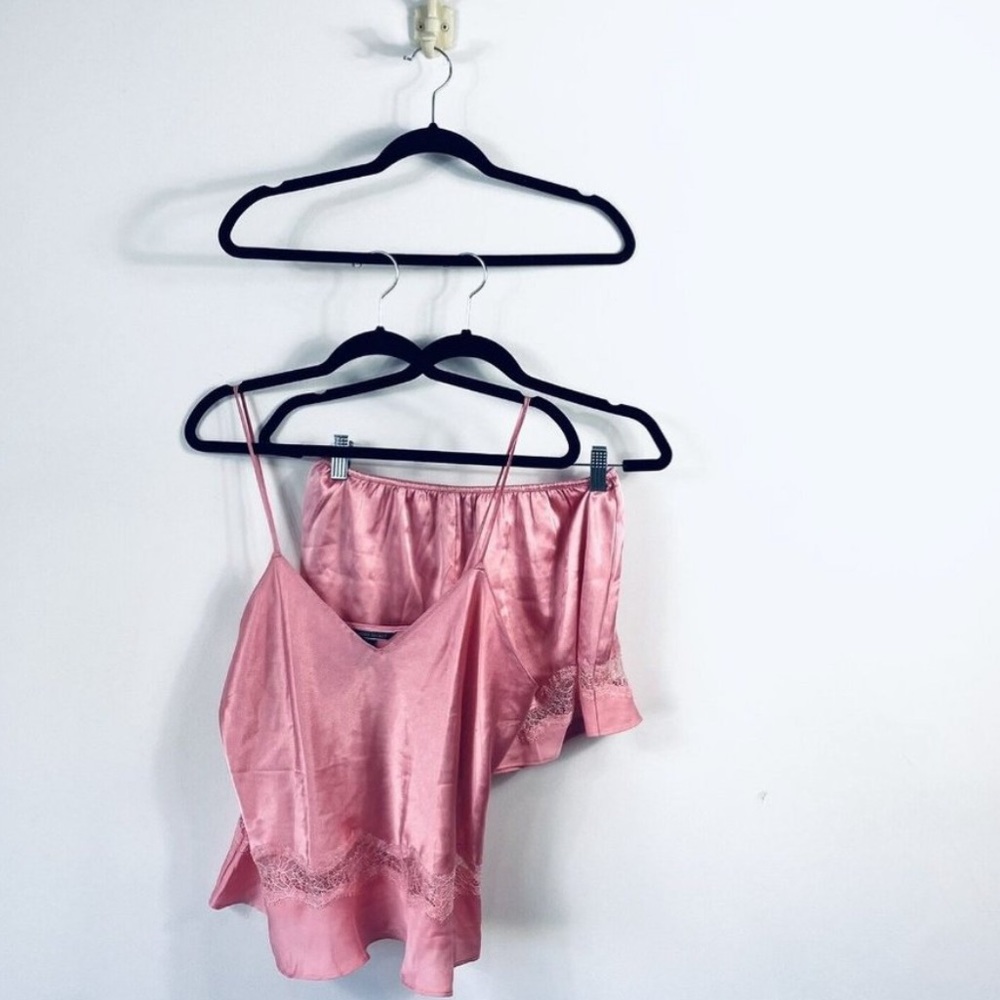 Victoria’s Secret Medium Pink Lace Pajama Set Satin